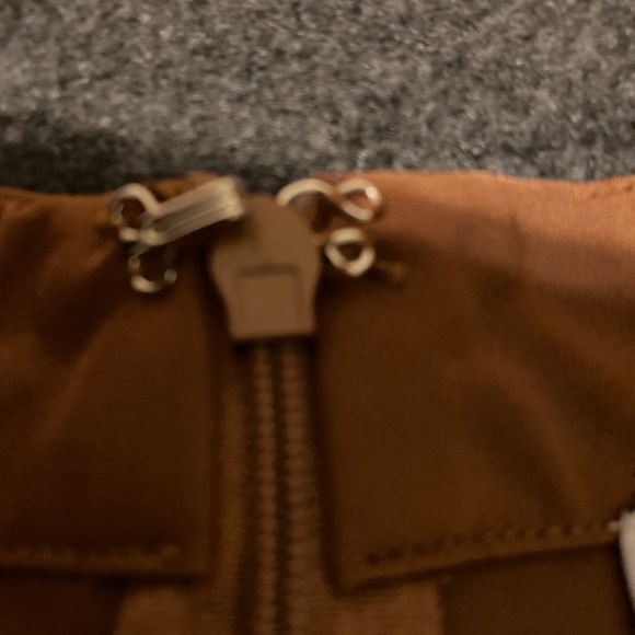 NWT Deep V Neck Top - Picture 4 of 8